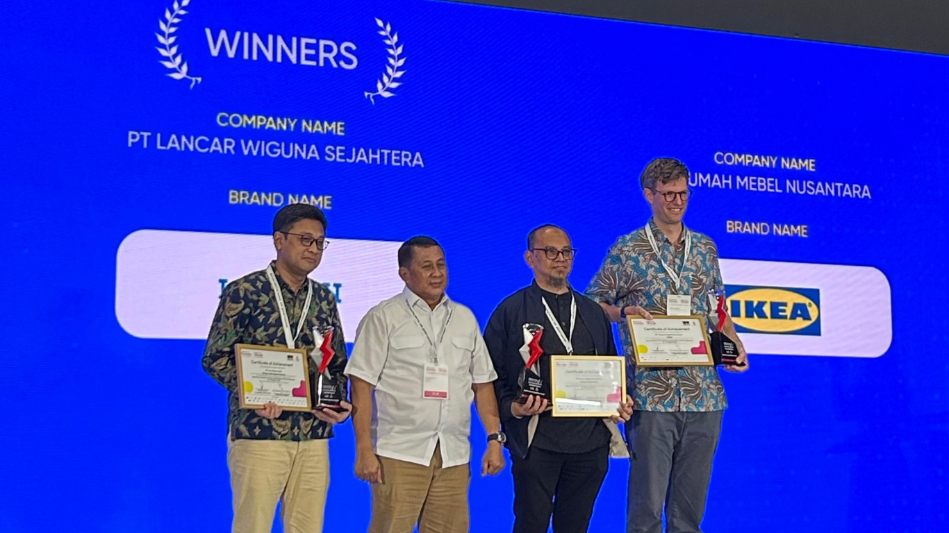 Lawson Indonesia Raih Best Customer Experience Award di Hari Ritel Nasional 2025